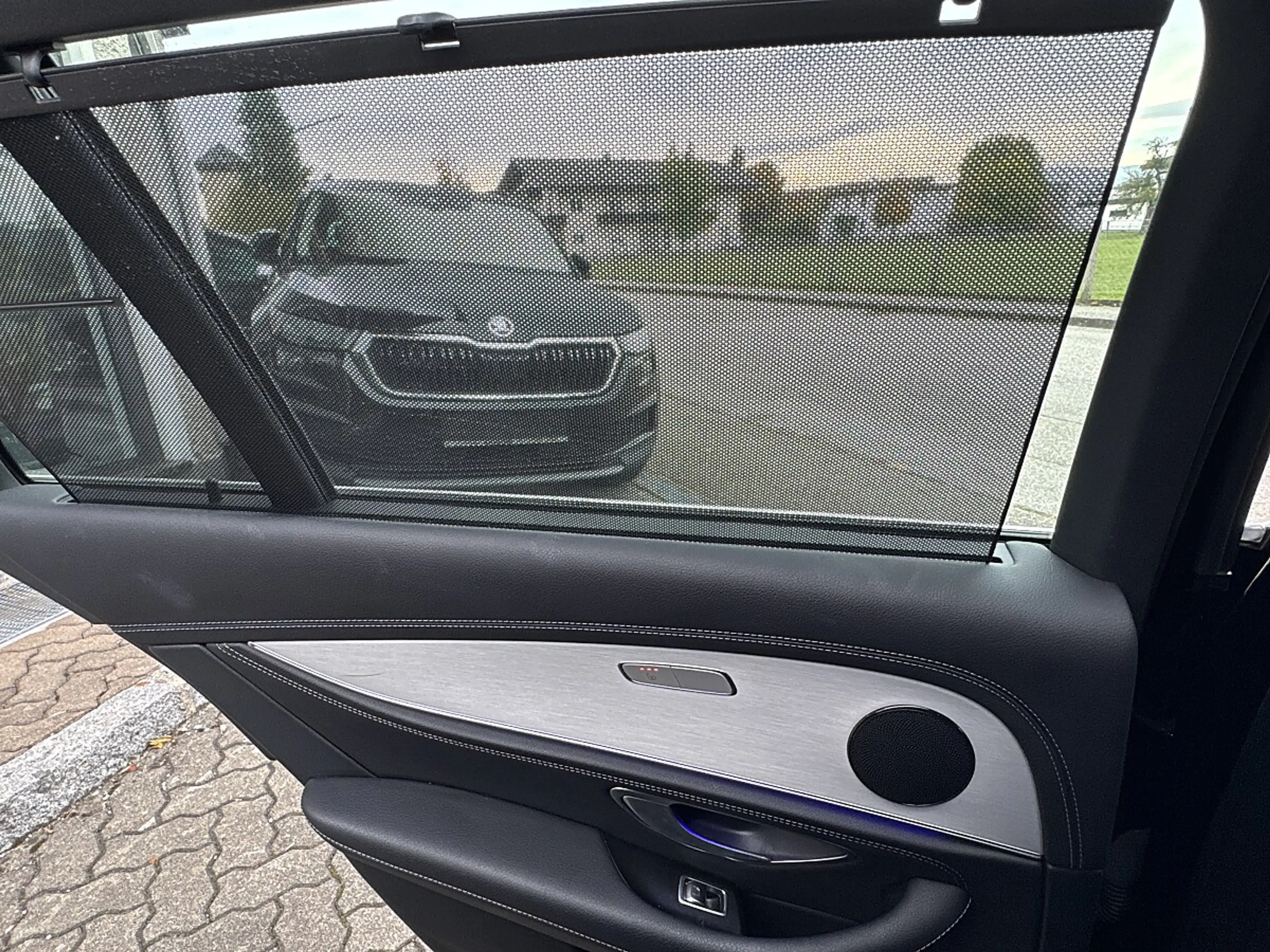 Mercedes-Benz E 220 d Avantgarde — photo 15