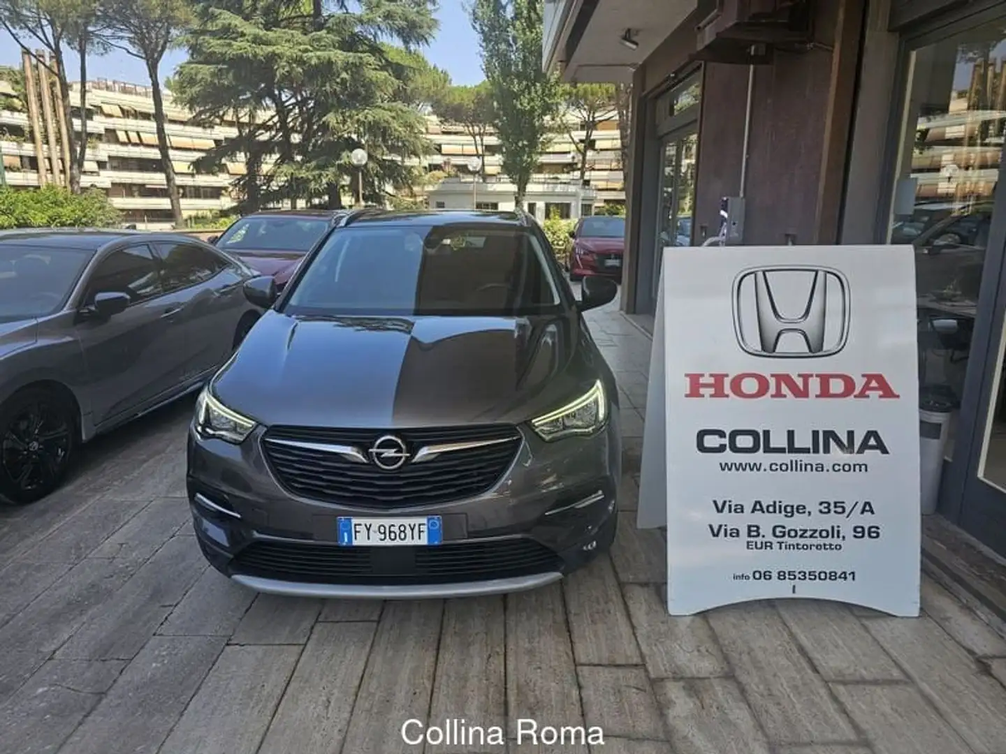 Opel Grandland 1.5 diesel Ecotec Start&Stop aut. Advance Šedá - 1