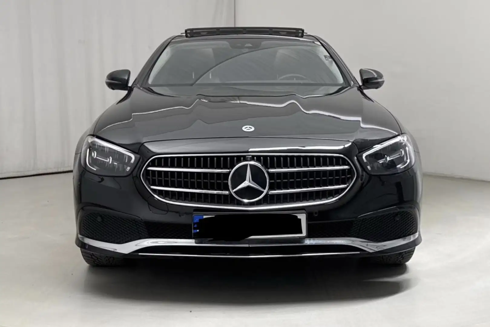 Mercedes-Benz E 300 Estate 300de 4Matic All-Terrain 9G-Tronic Noir - 2