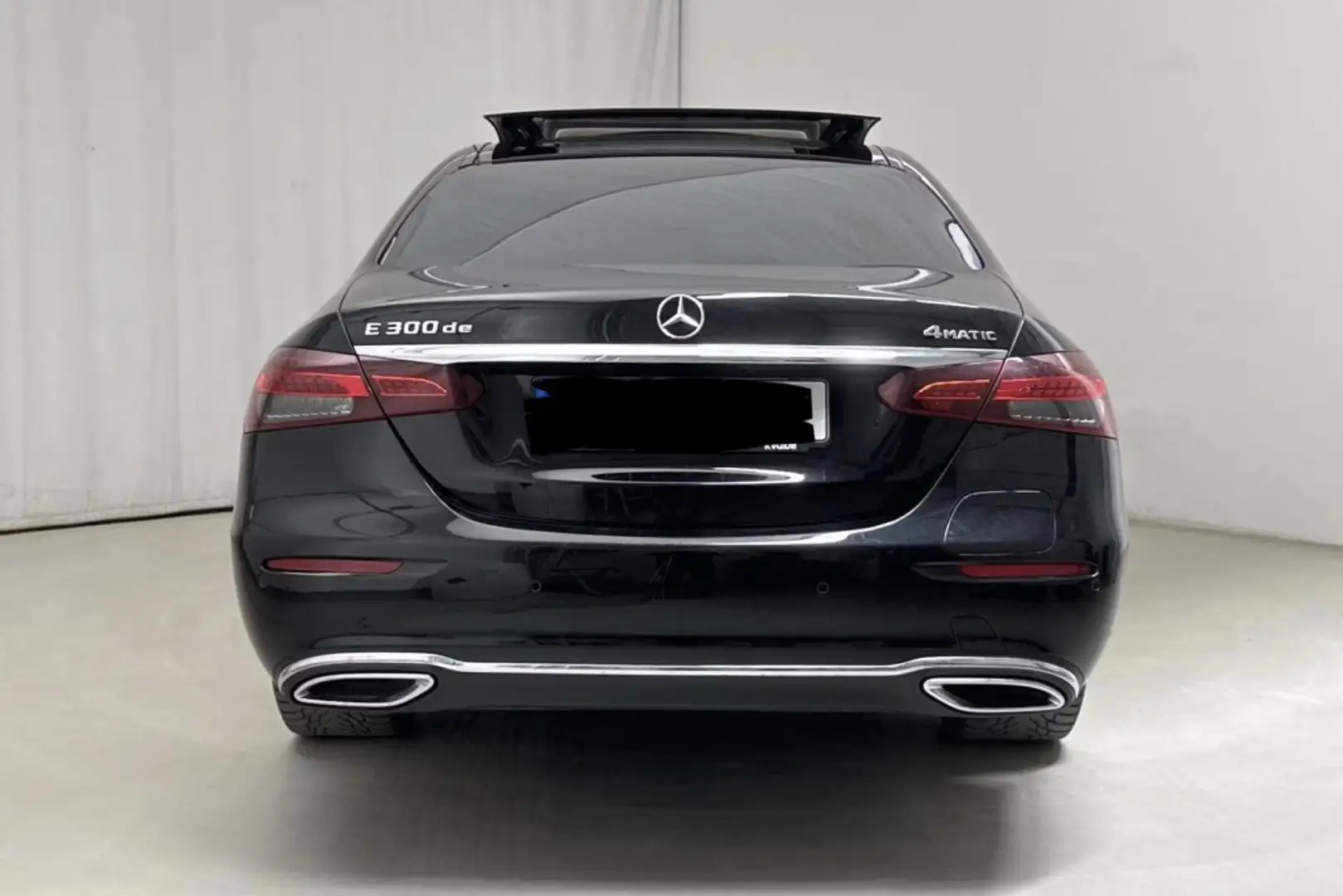 Mercedes-Benz E 300 Estate 300de 4Matic All-Terrain 9G-Tronic Noir - 1