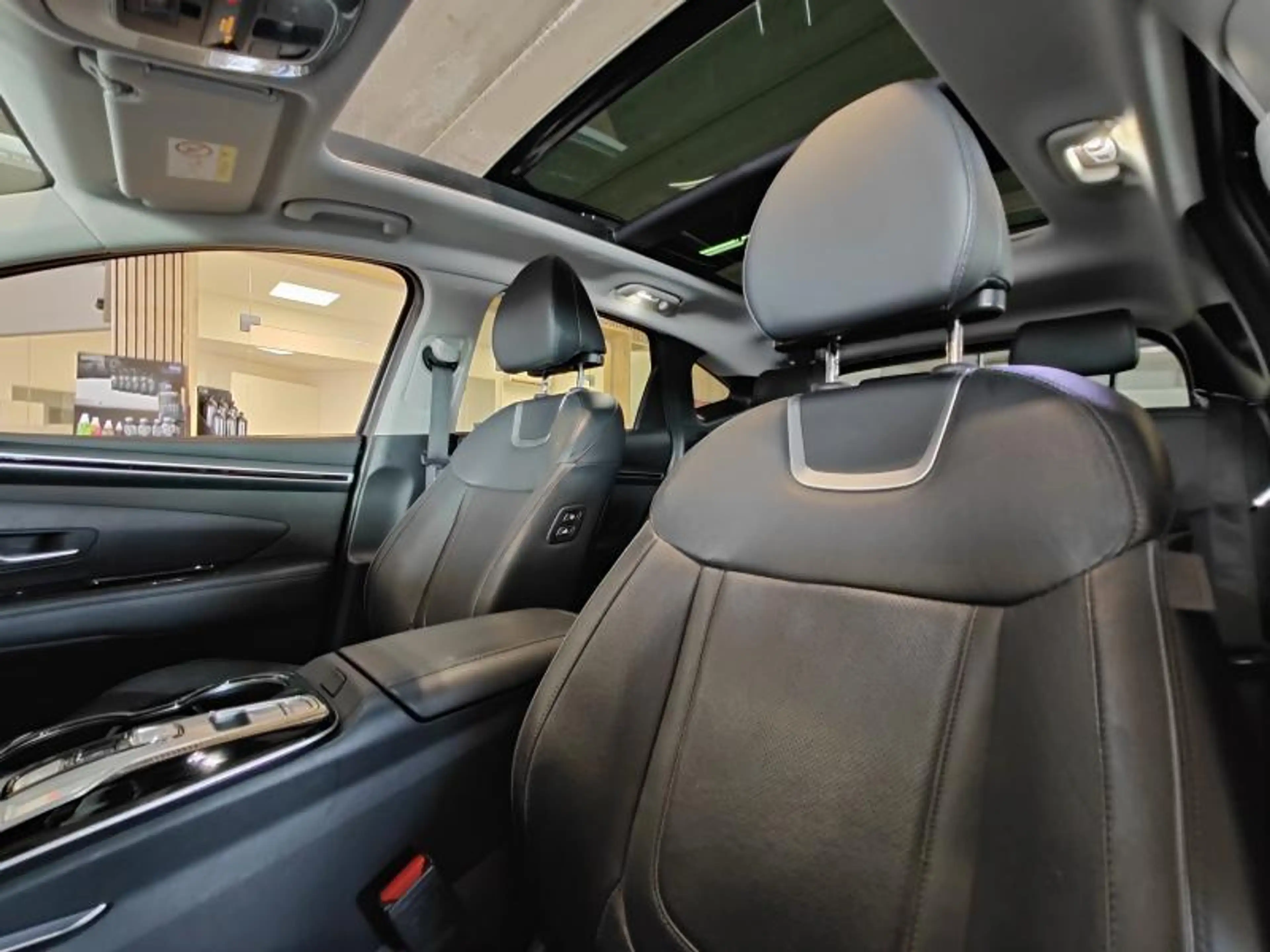Hyundai TUCSON 1.6T-GDi 4x4 PLUG-IN Shine Sensation | FULL OPTION — photo 3