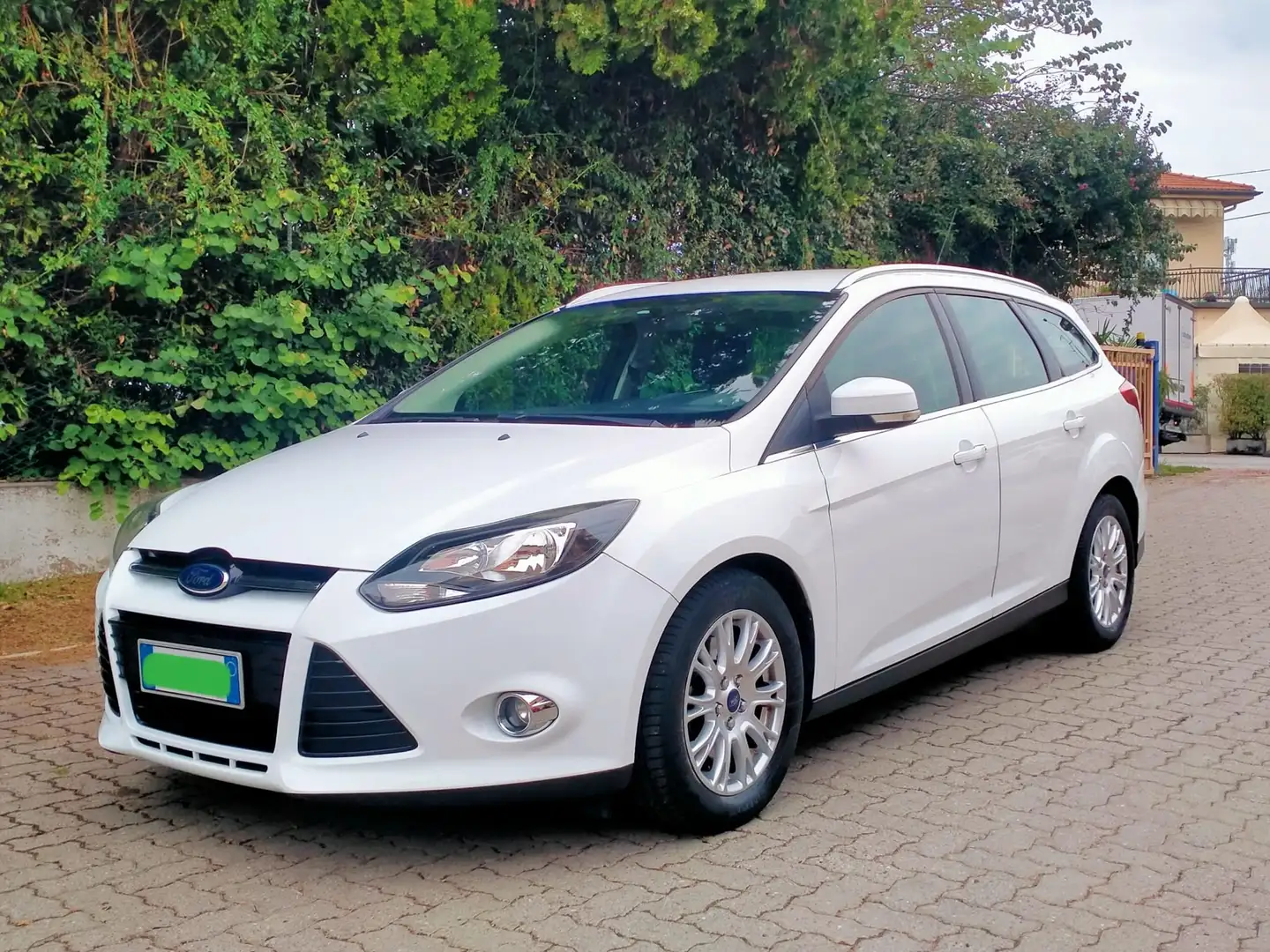 Ford Focus 2.0 tdci Titanium 115cv powershift Bianco - 1