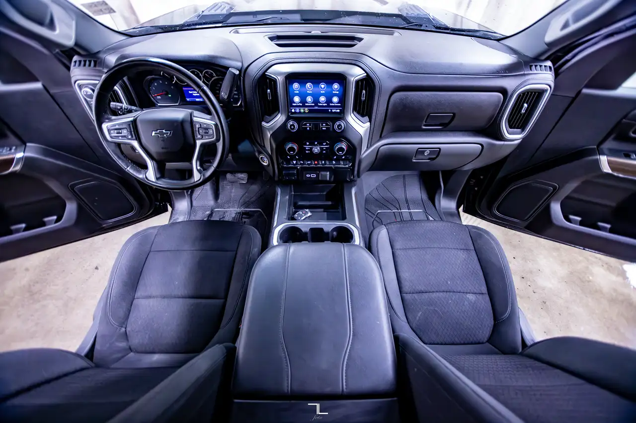 Chevrolet Silverado 2500 снимка Chevrolet Silverado 2500