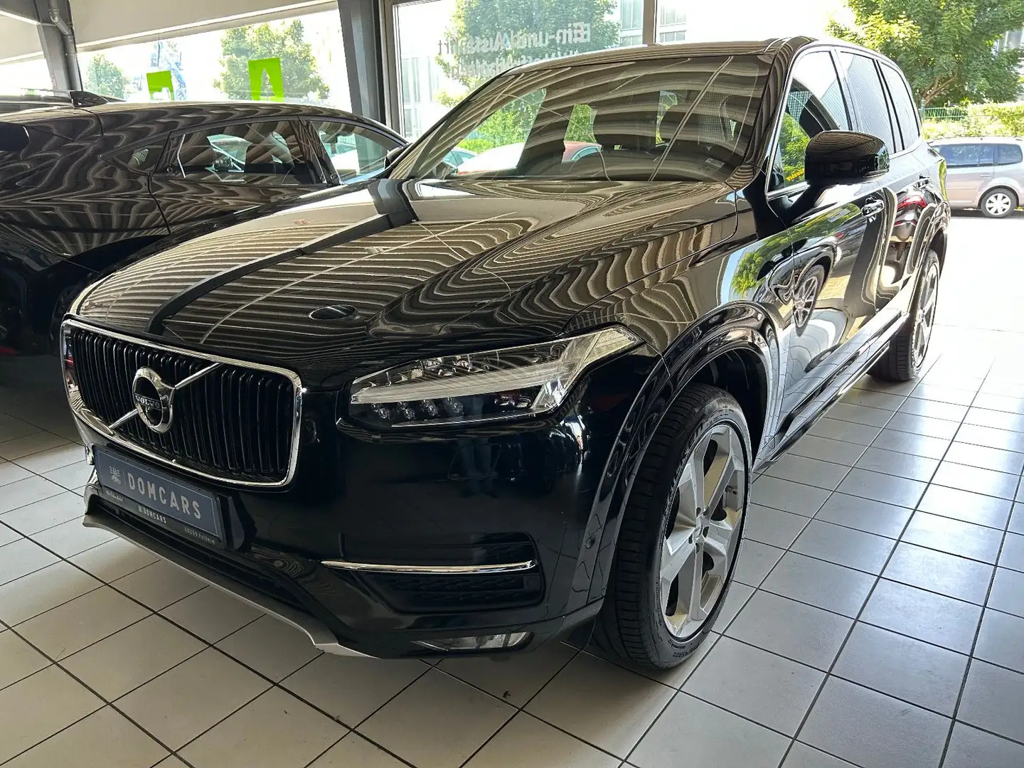 Volvo XC90 Momentum AWD/LEDER/LED/AUTOMATIK/NAVI/ Zwart - 2