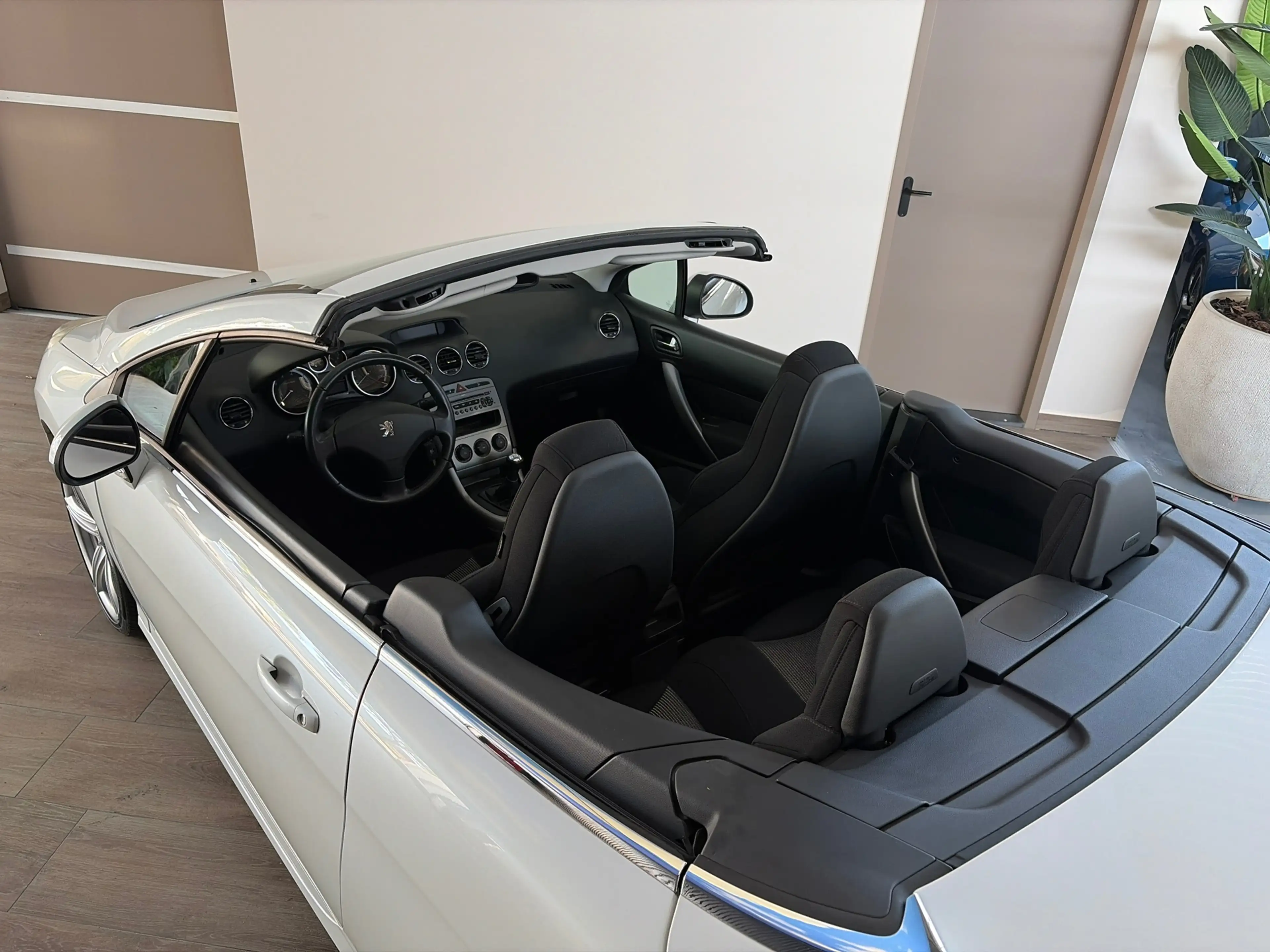 Peugeot 308 CC 1.6 VTi Sport, zeer nette staat en mooie KM-sta — photo 3