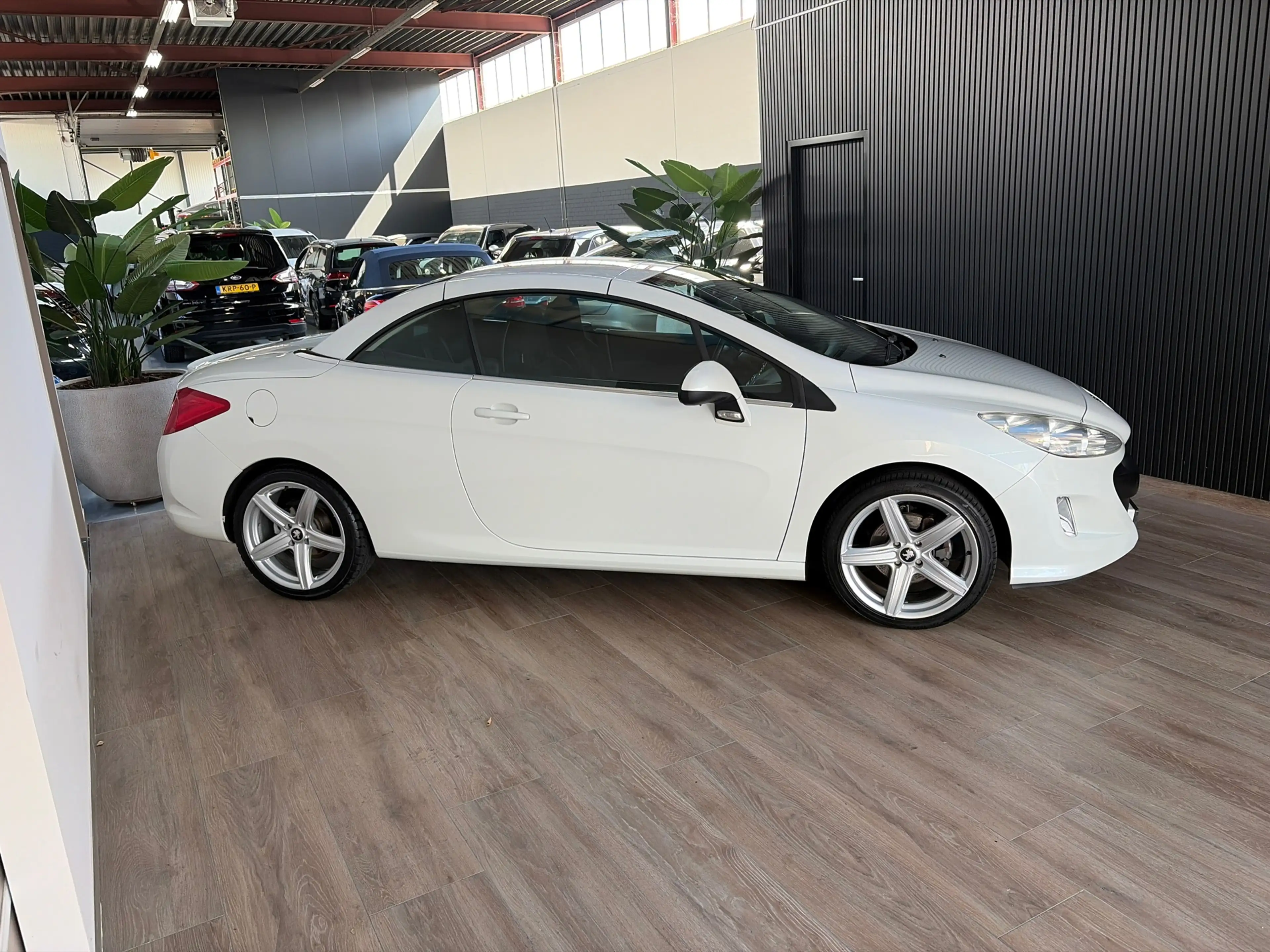 Peugeot 308 CC 1.6 VTi Sport, zeer nette staat en mooie KM-sta — photo 8