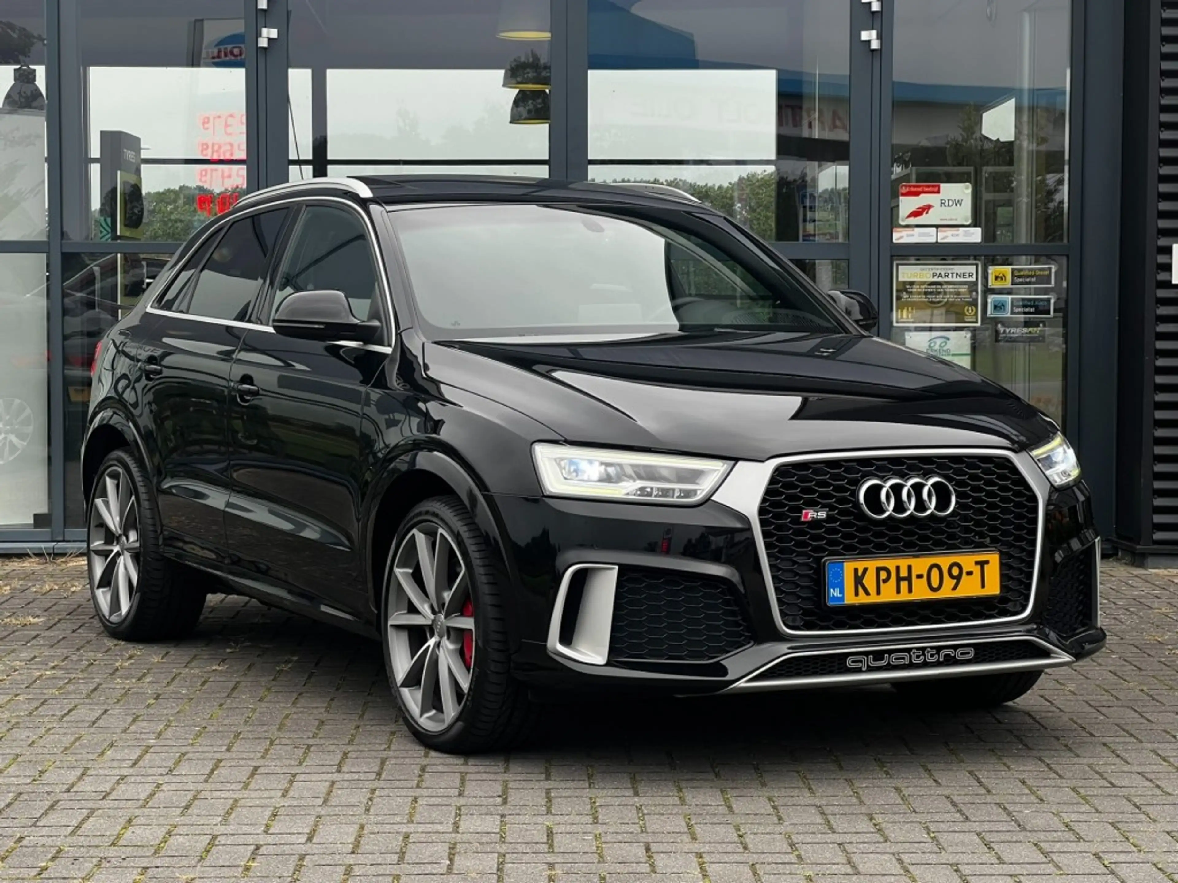 Audi RS Q3 2.5 TFSI RS Q3 Q. — photo 2