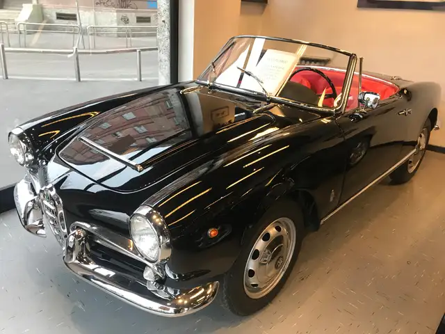 Alfa Romeo Giulia 1600 SPYDER