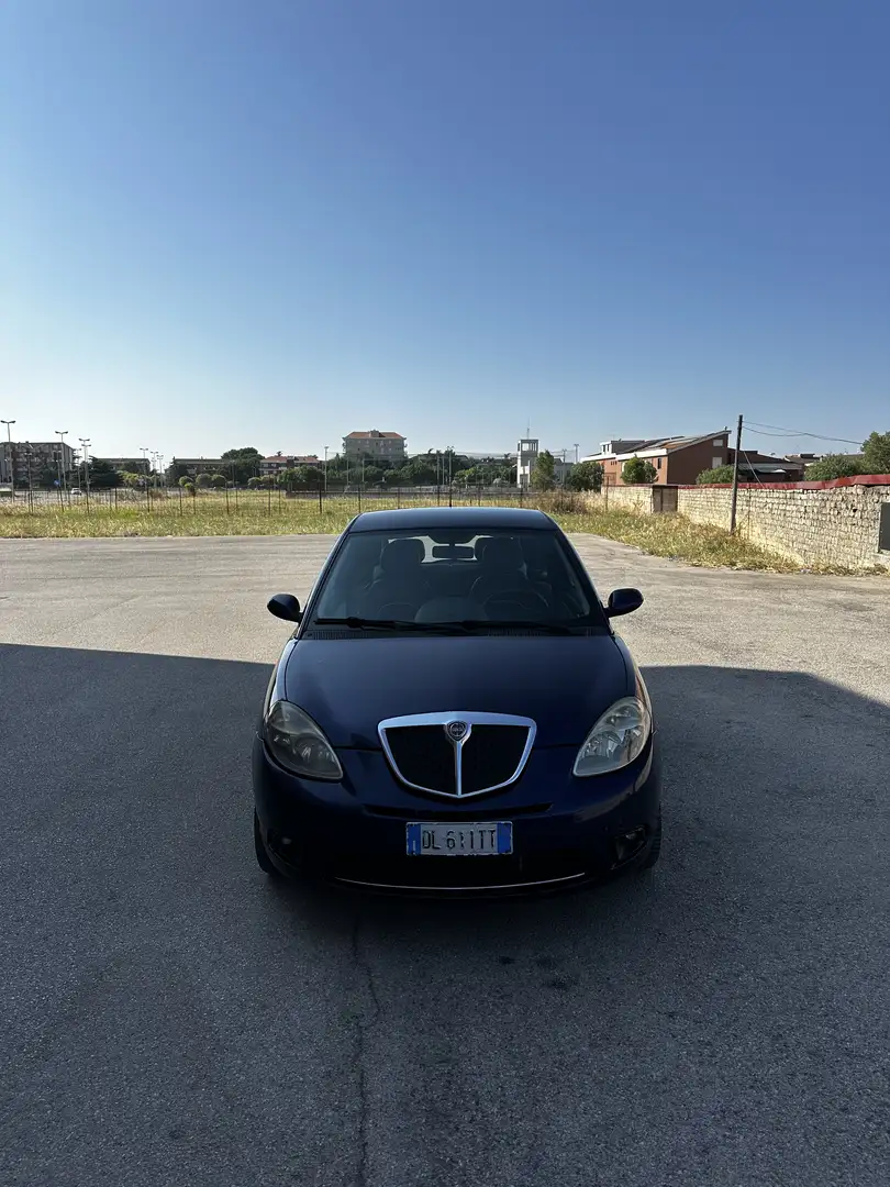 Lancia Ypsilon - 1