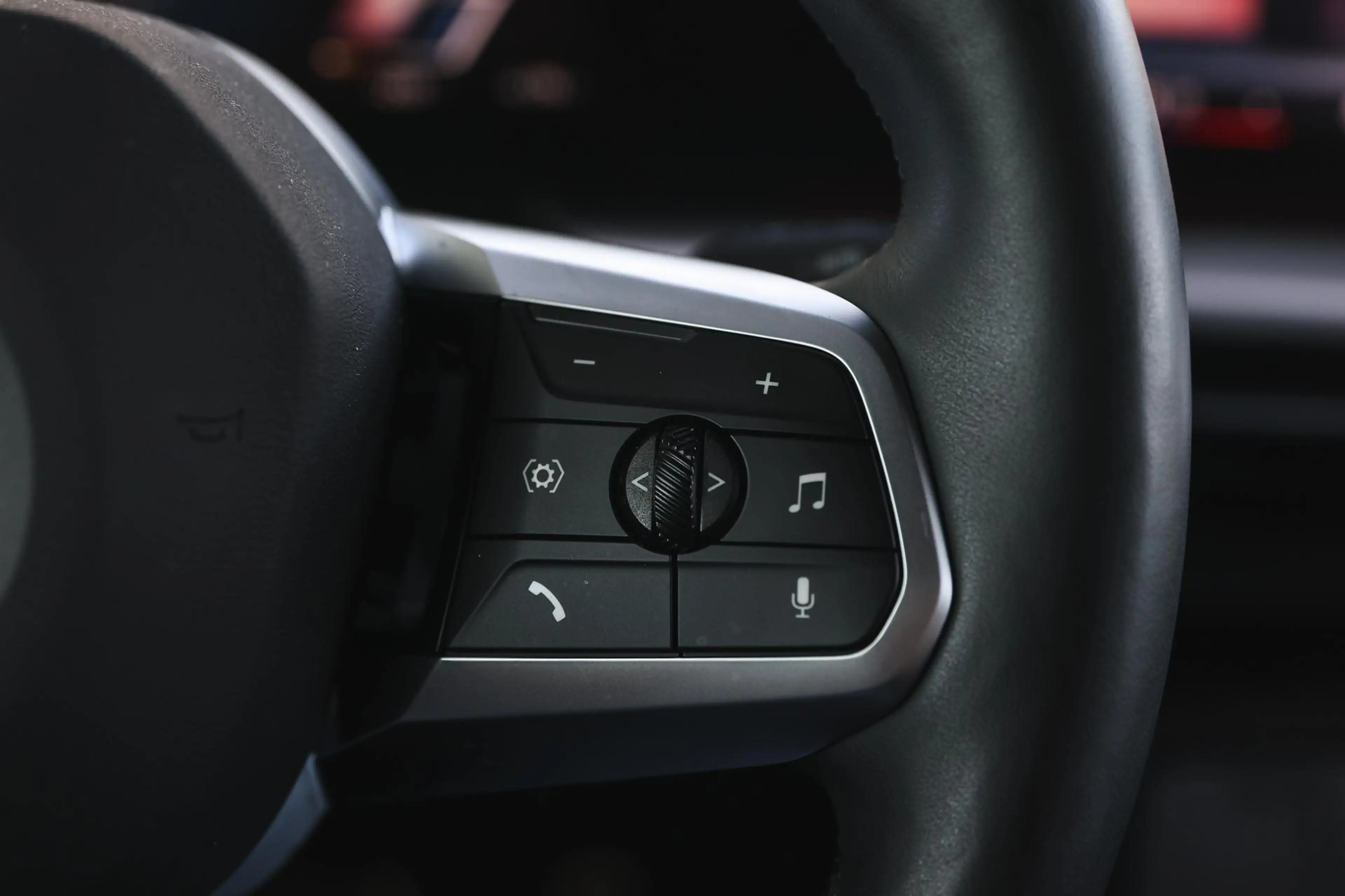 BMW iX2 eDrive20 M Sport / Trekhaak / Sportstoelen / Comfo — photo 14