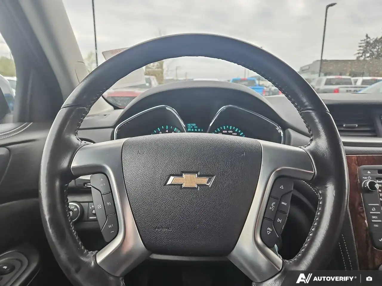 Chevrolet Traverse снимка Chevrolet Traverse