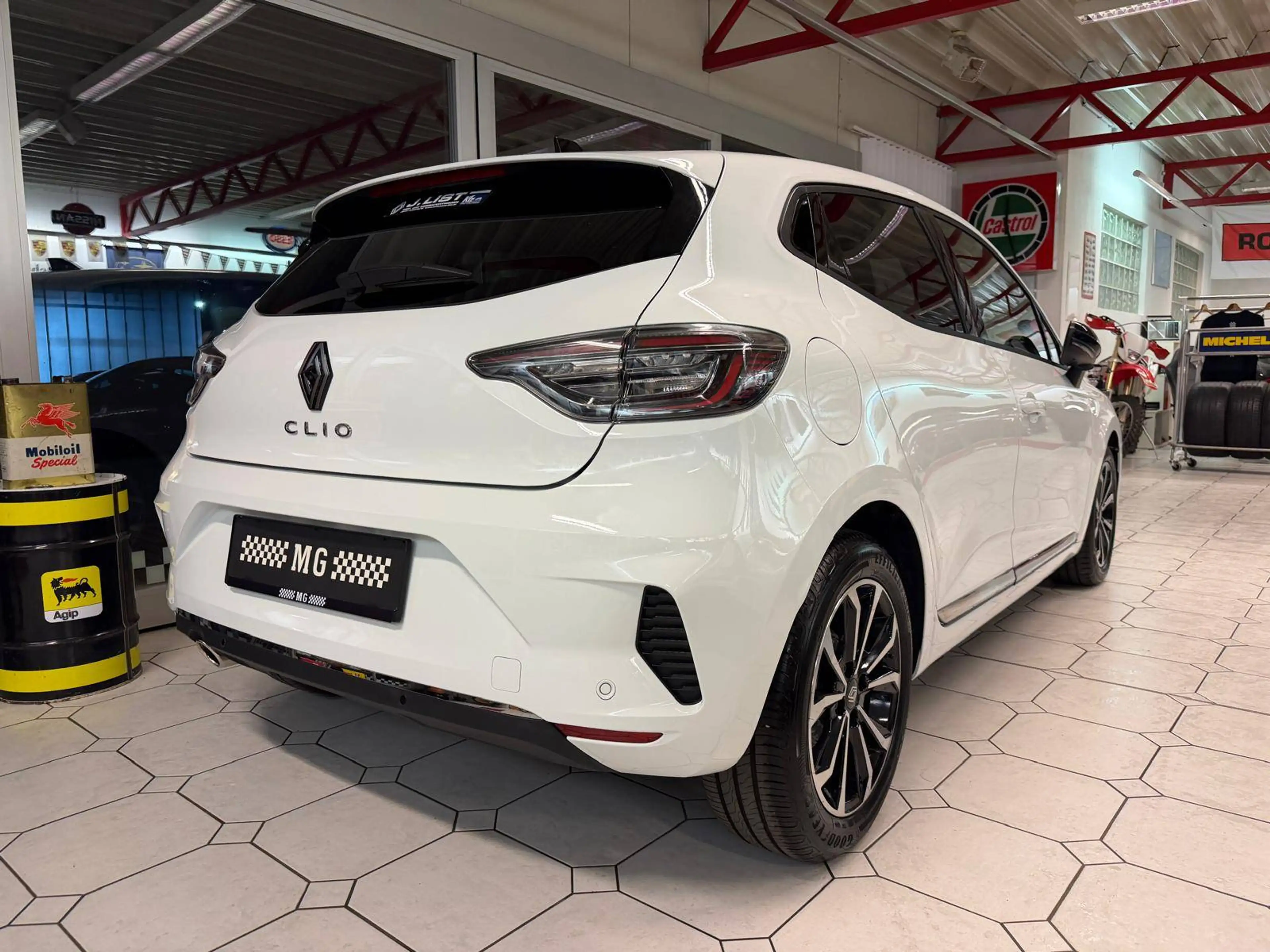 Renault Clio Techno 1 Besitz — photo 14