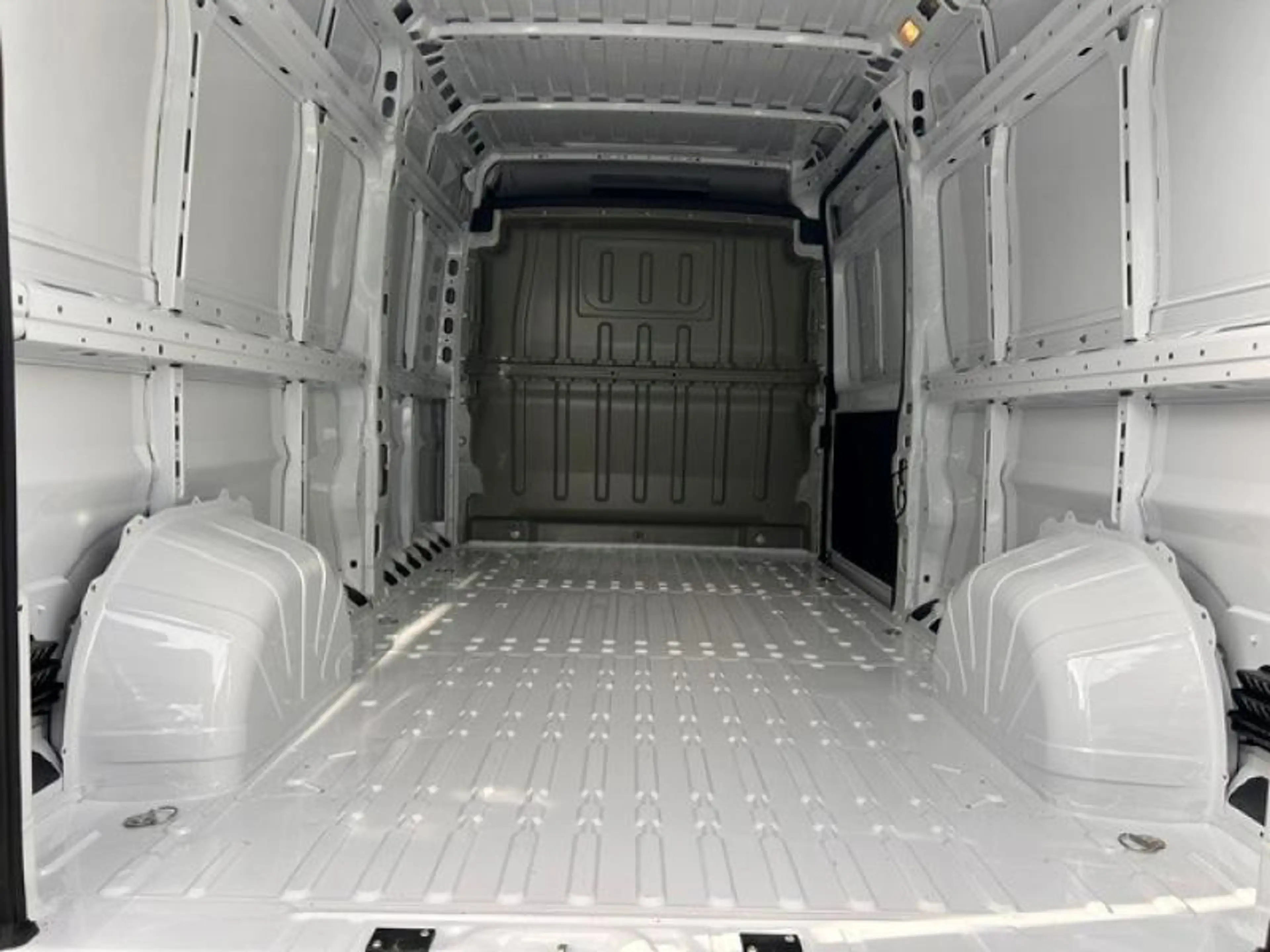Peugeot Boxer L3H2 435 | Demowagen — photo 16