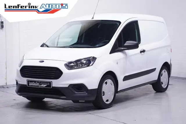 Ford Transit Courier 1.0 Ambiente 100 pk Benzine Airco, Trekhaak Laadru