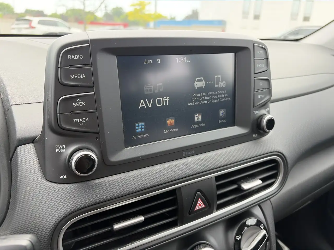 Hyundai KONA снимка Hyundai KONA