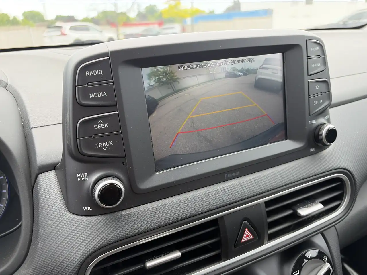 Hyundai KONA снимка Hyundai KONA