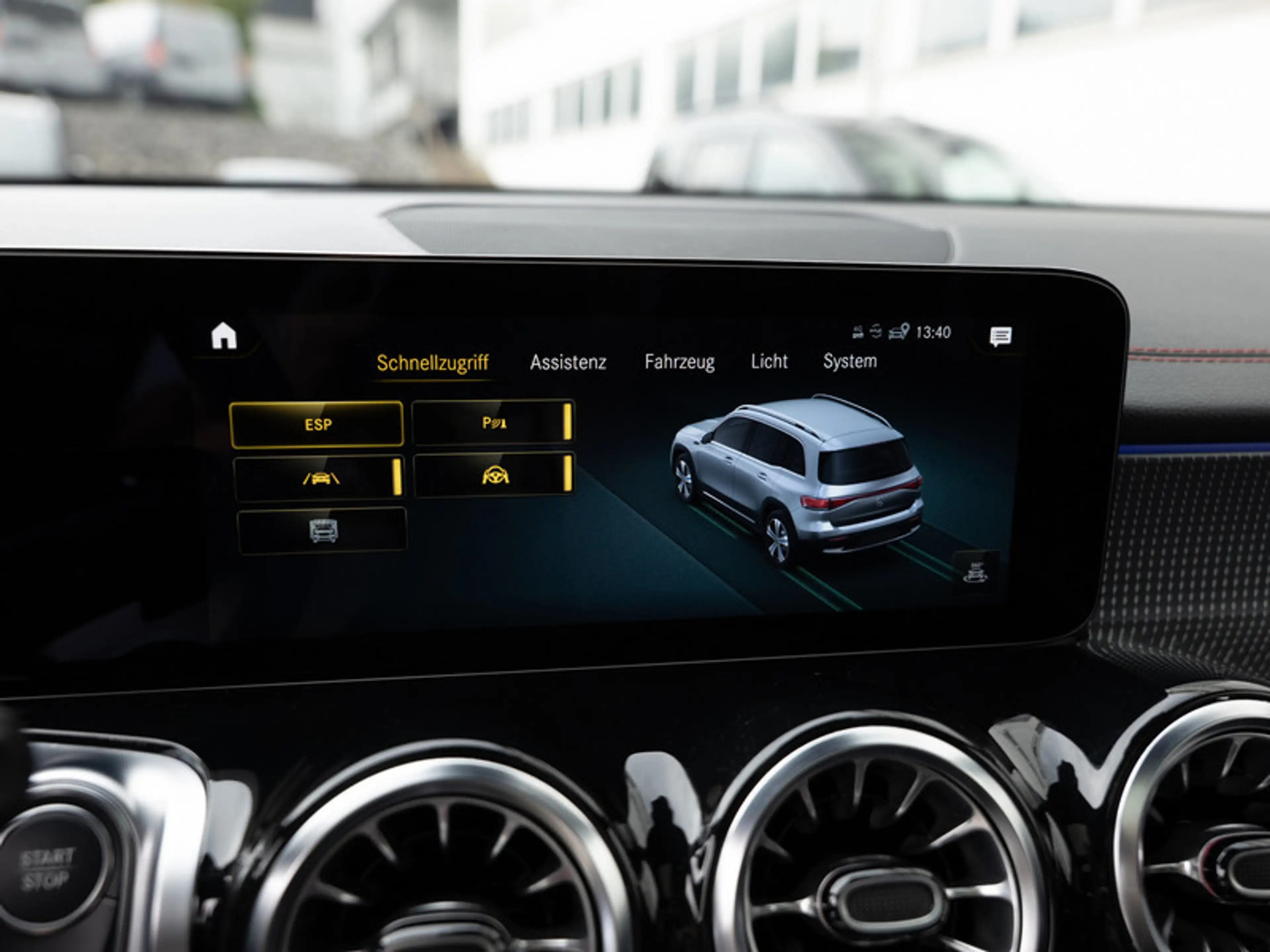 Mercedes-Benz EQB 250 AMG-Sport/Pano/Burm/Distr/Night/7Sitzer — photo 13