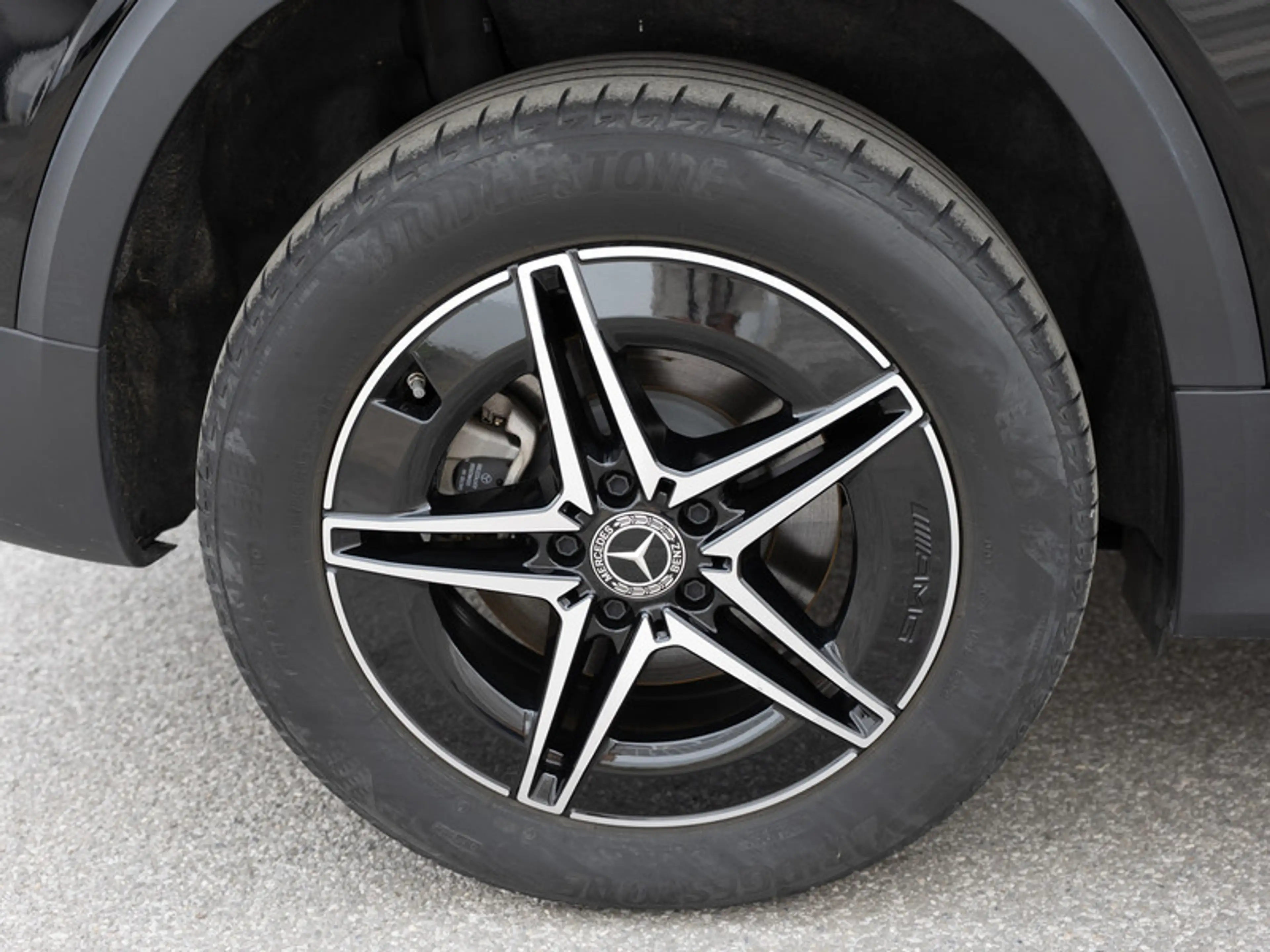 Mercedes-Benz EQB 250 AMG-Sport/Pano/Burm/Distr/Night/7Sitzer — photo 6