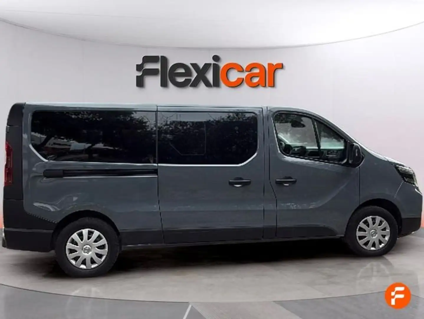 Nissan Primastar Combi 8 2.0dCi 110kW L1H1 1T N-Connecta Gris - 2