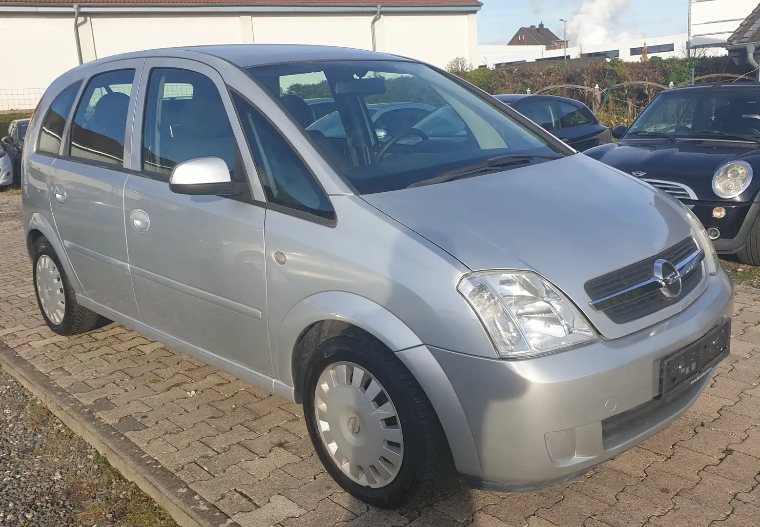 Opel Meriva Meriva 1.6 16V Easytronic Essentia.Klima.1er Hand Silber - 2