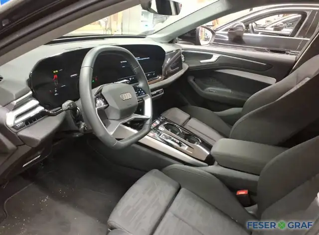Audi A6 view 6