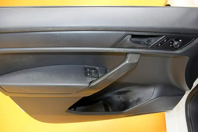 Volkswagen Caddy view 15