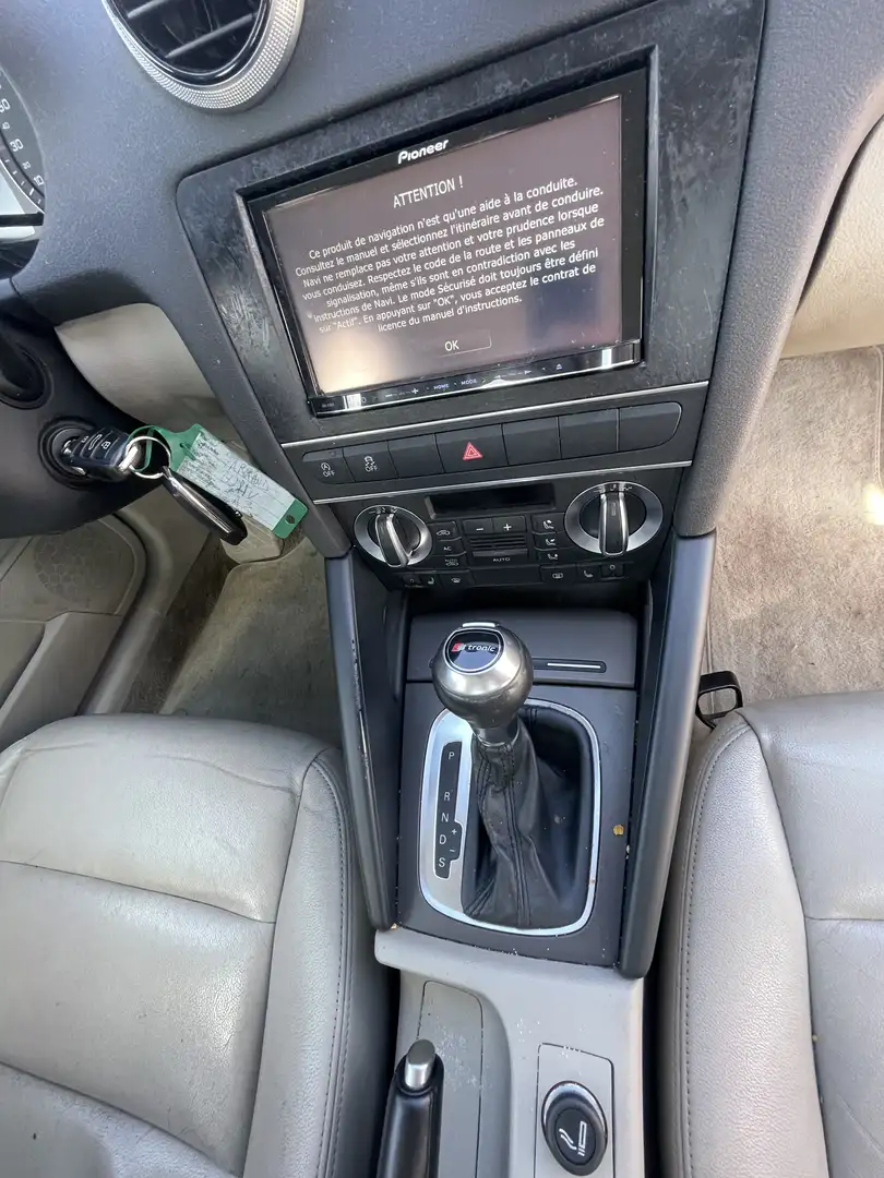 Audi A3 Sportback 1.6 TDi Ambiente DPF S tronic - 2