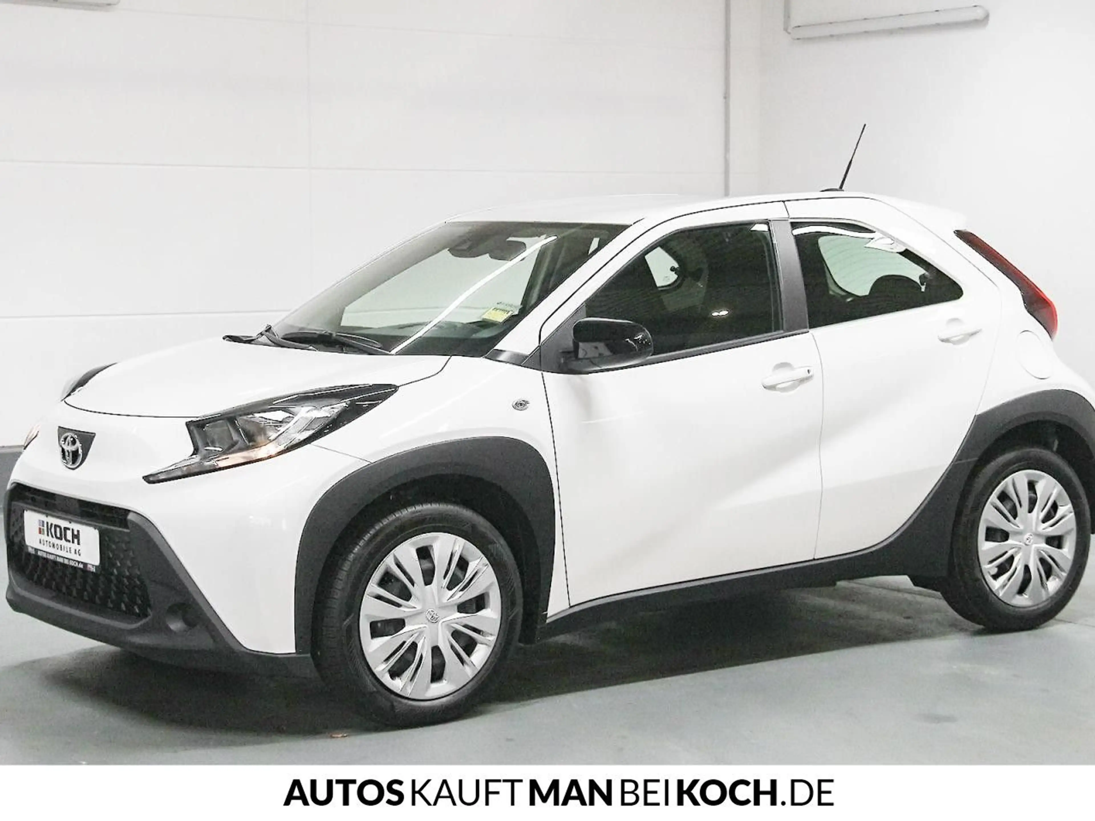 Toyota Aygo X 1.0 VVT-i Play R-CAM ACC BT ALLW KLIMA — photo 3