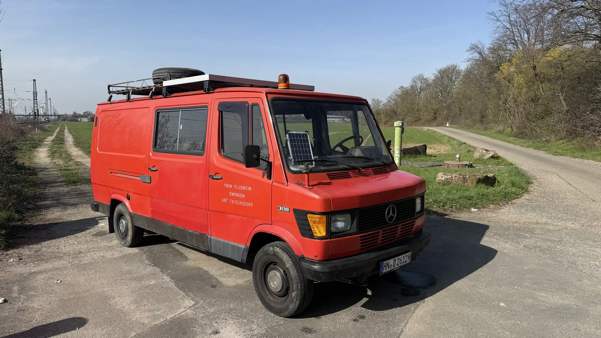 Mercedes-Benz 308 Rojo - 1