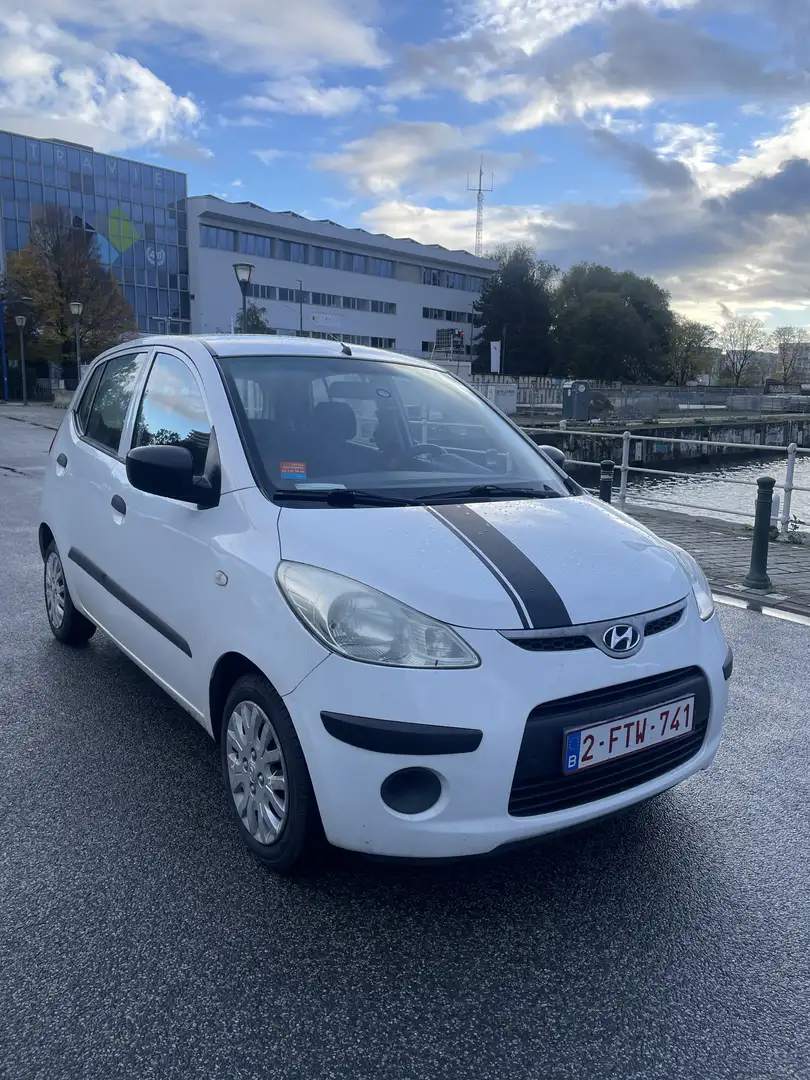 Hyundai i10 1.1i Lounge - 2