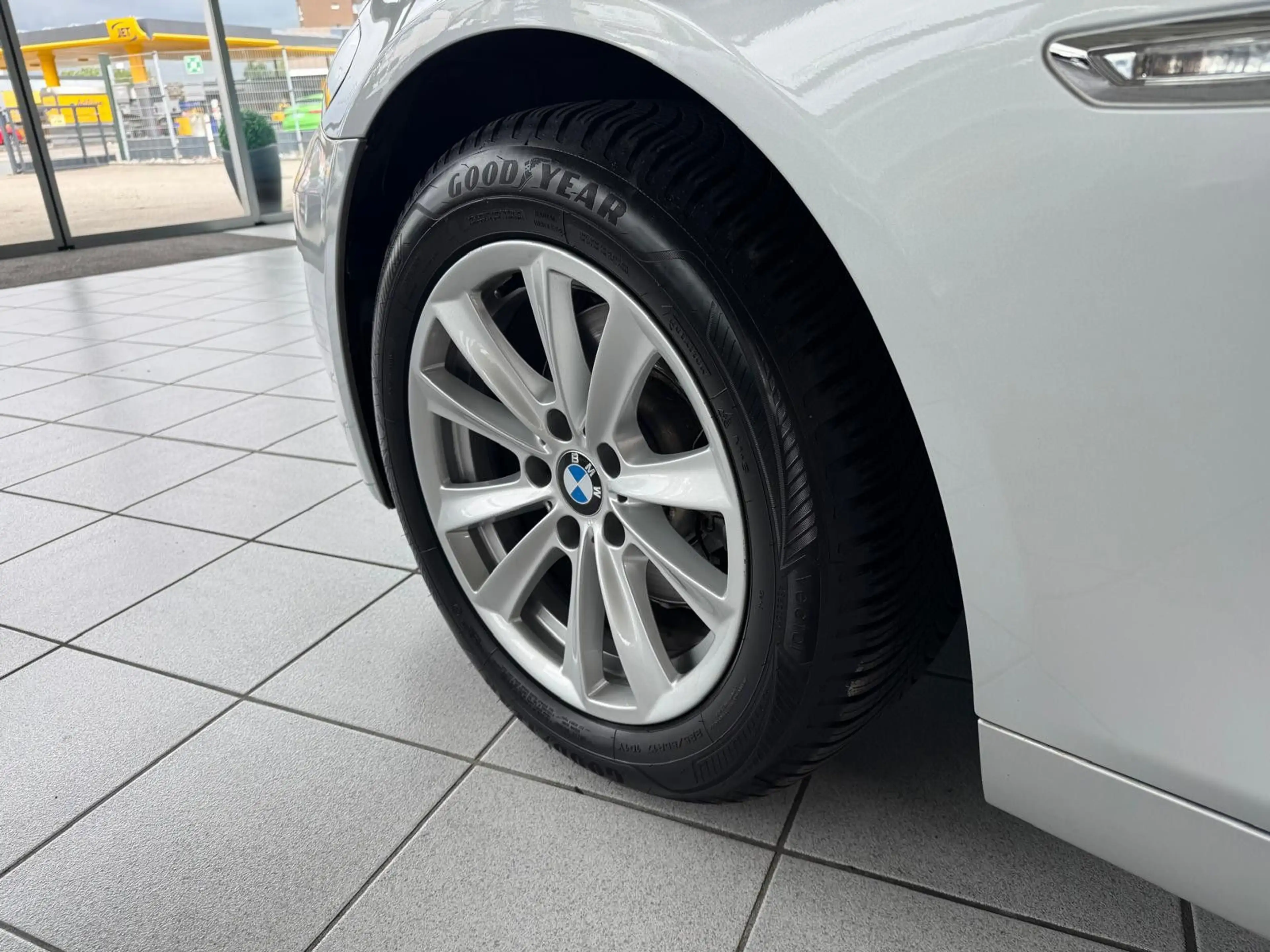 BMW 523 i Lim. *Automatik*1.Hand*Erst 72TKM*PDC*Alu* — photo 10