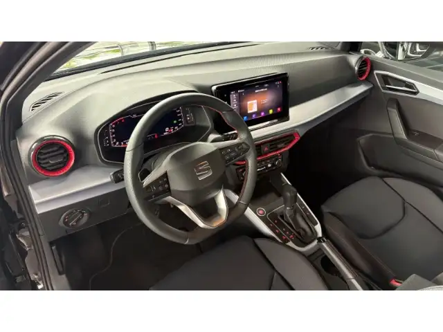 Seat Arona view 14