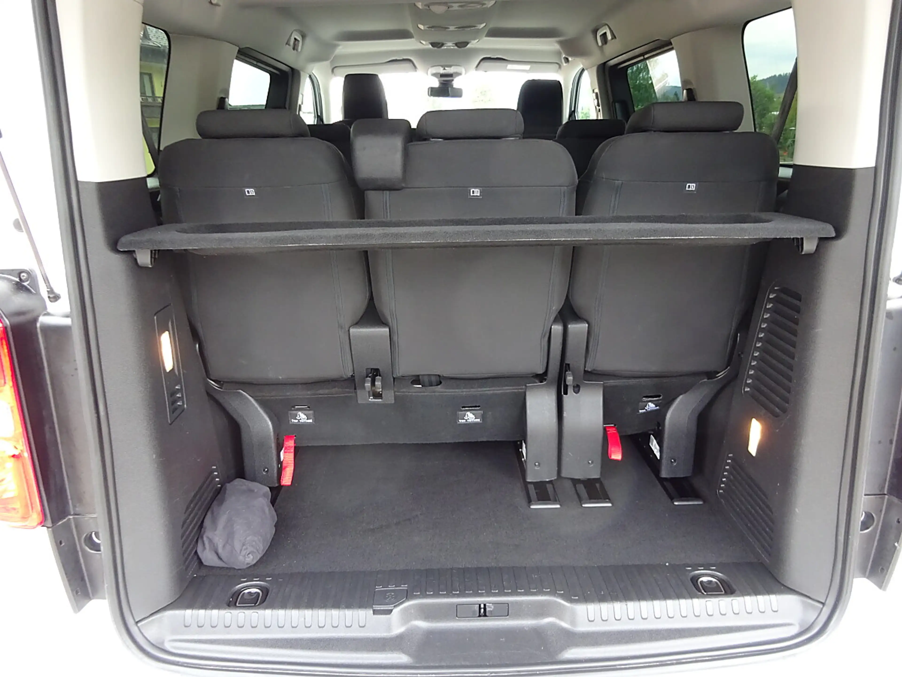 Peugeot Traveller Active L2 BlueHDI 145 S&S,1.Besitz, 8-Sitze, Xe... — photo 12