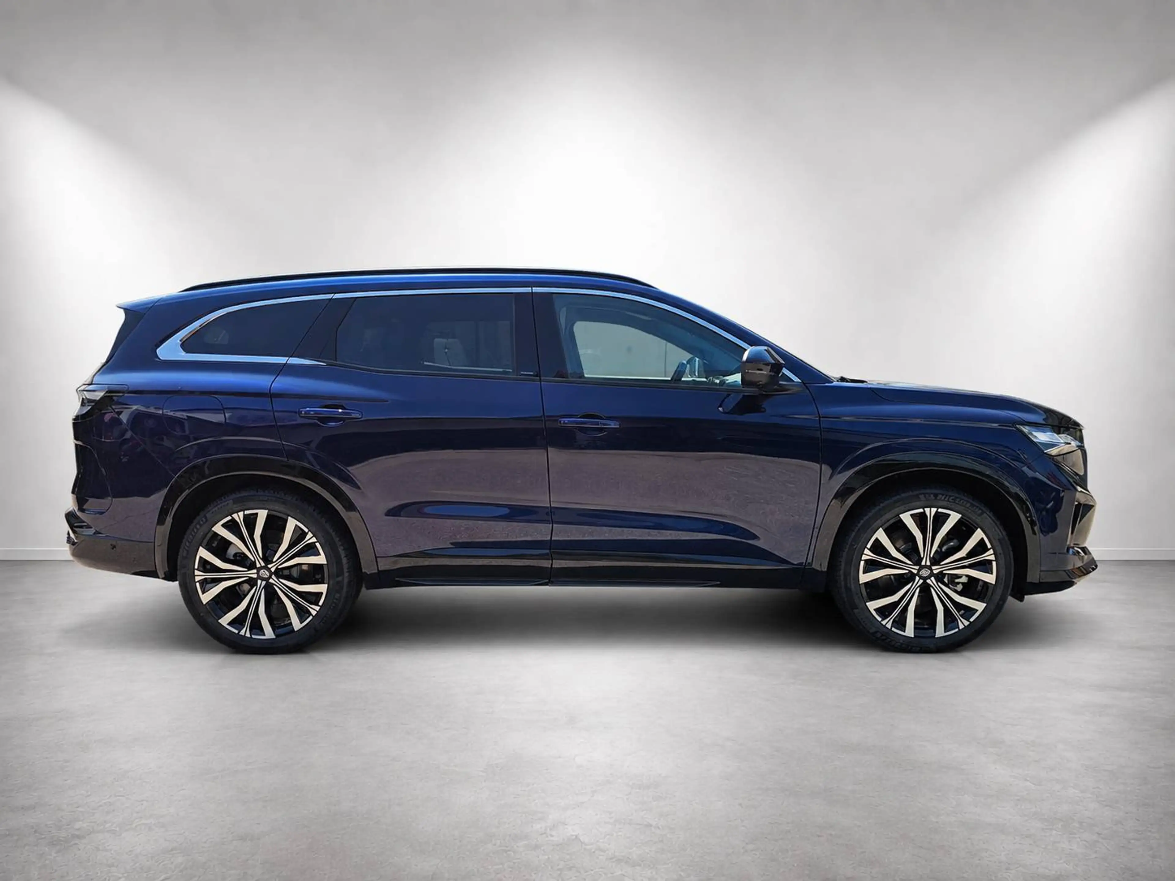 Renault Espace Iconic Full Hybrid E-Tech 200 5-Sitzer — photo 3