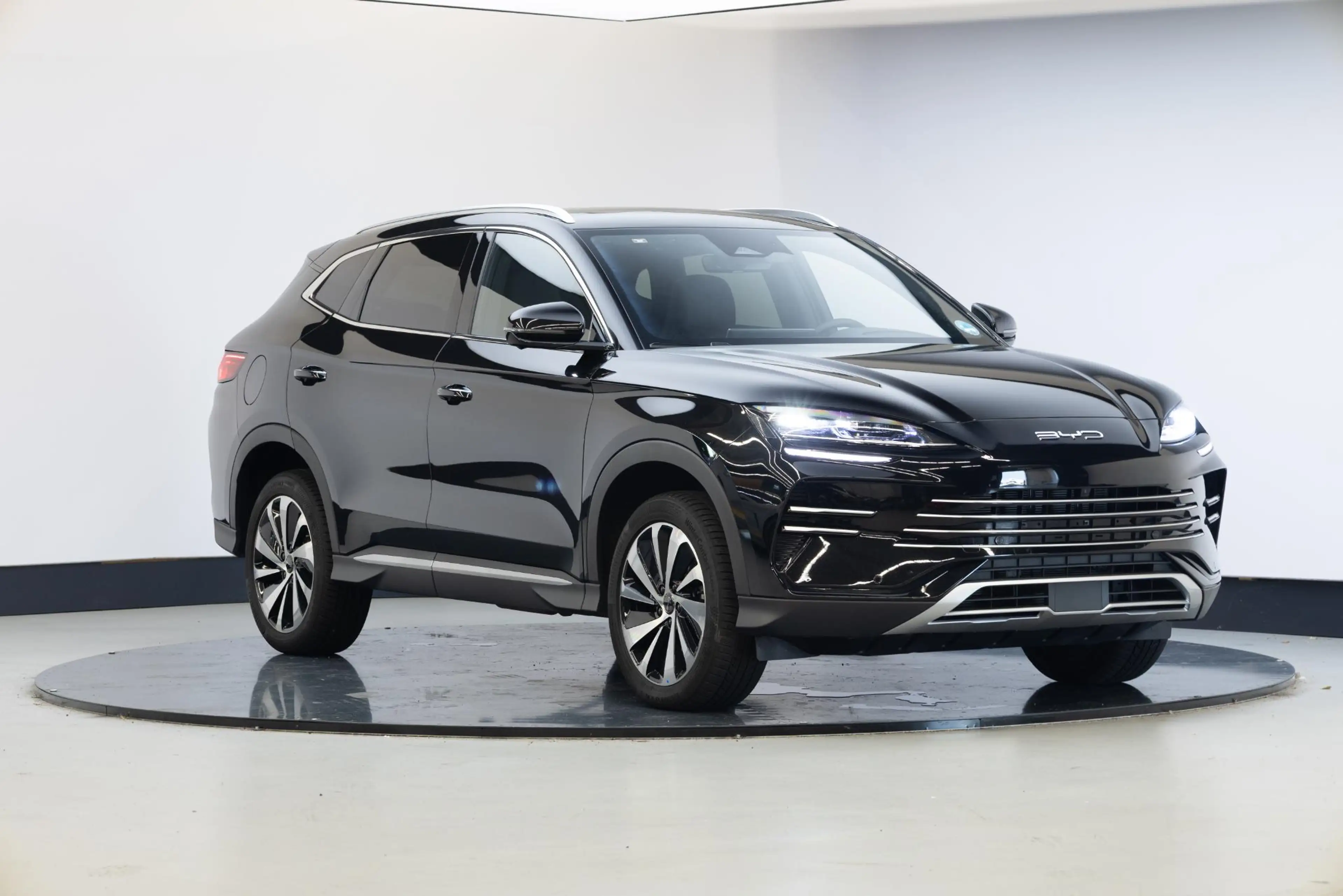 BYD Seal U 1.5 DM-i FWD Boost | Rijklaar | 18,3 kWh | 87km WL