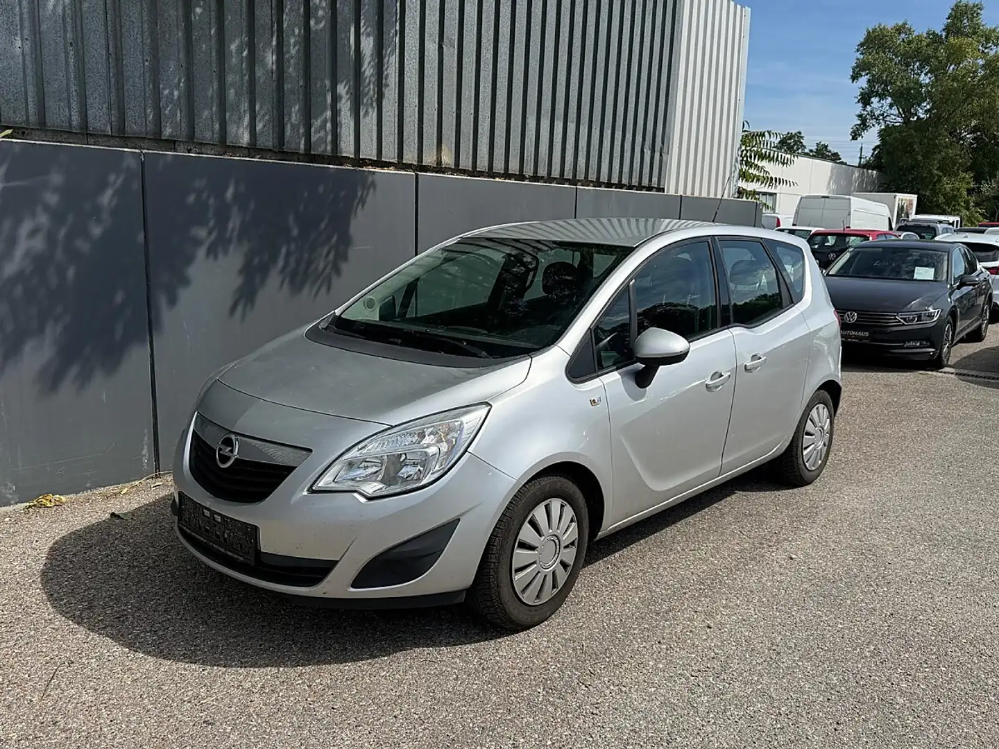 Opel Meriva 1,4 Twinport Edition | PICKERL BIS 12/2026 | Grau - 1