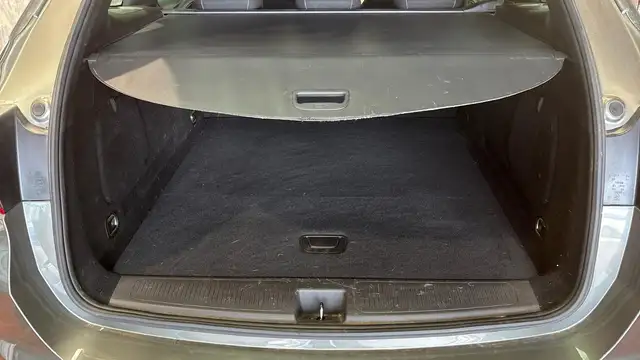 Opel Astra view 4