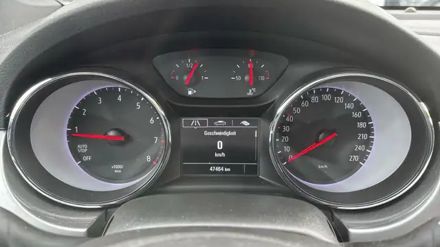 Opel Astra view 11