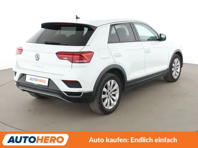 Volkswagen T-Roc view 6