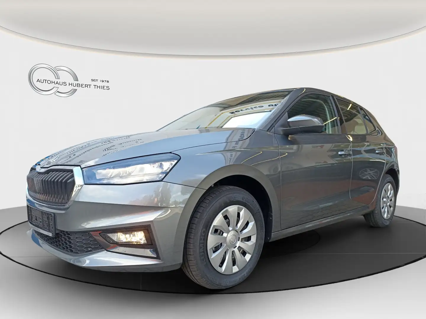 Skoda Fabia 1.0 TSI Essence Grau - 1