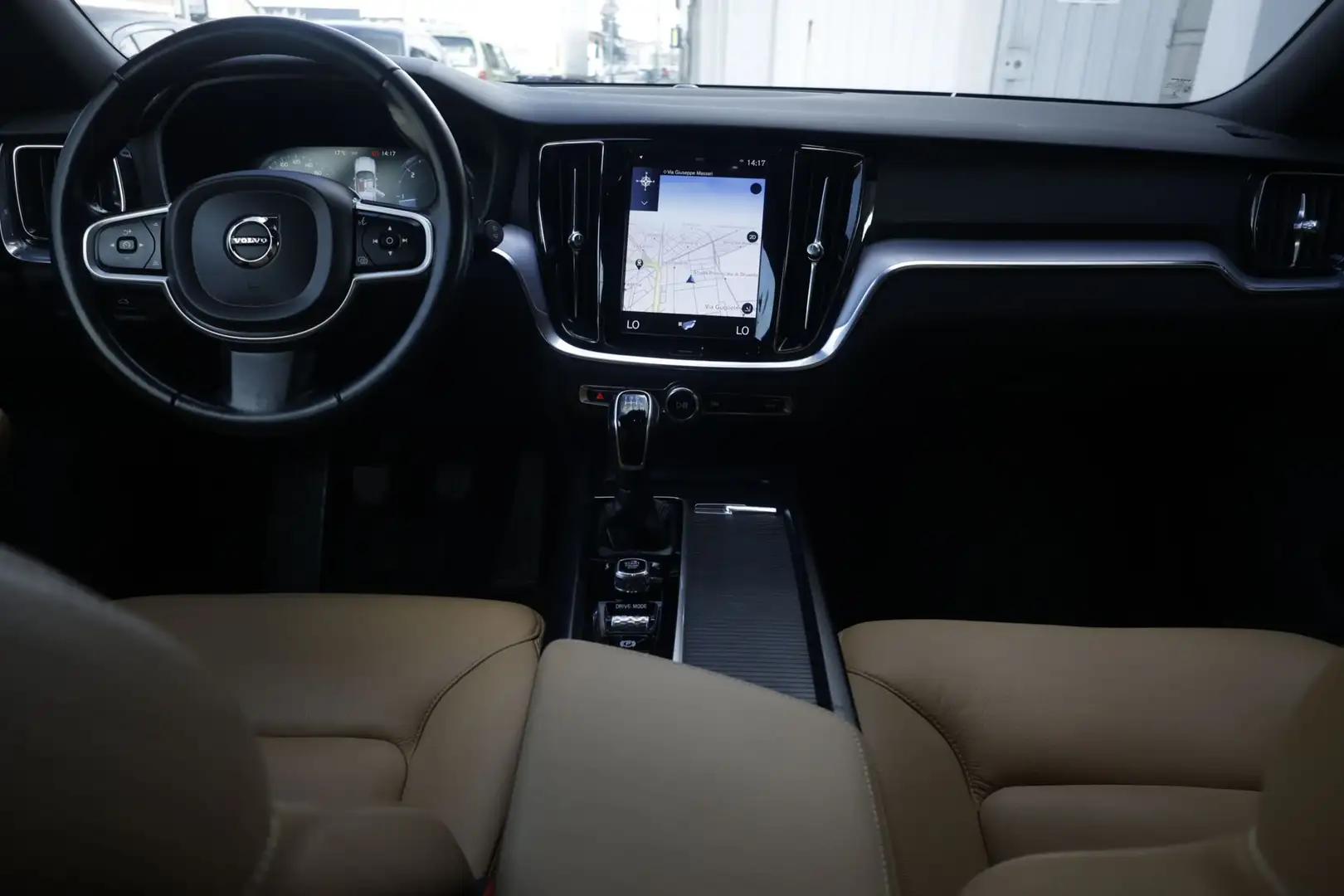 Volvo V60 Volvo V60 D3 R-design Unicoproprietario Grigio - 2