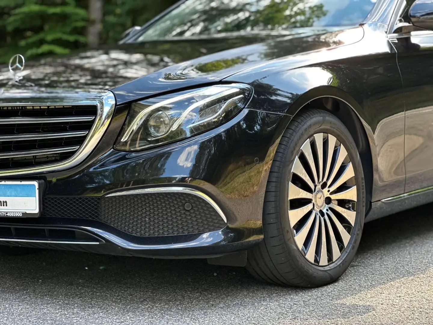 Mercedes-Benz E 350 E -Klasse Lim. E 350 d Schwarz - 2
