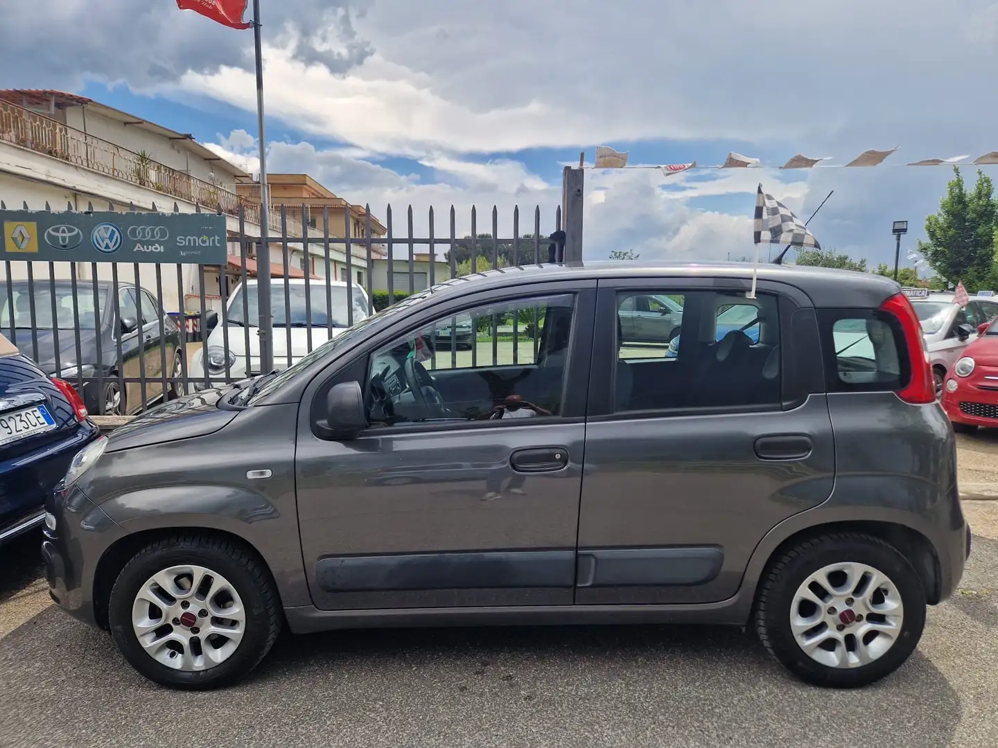 Fiat Panda 1.2 Lounge easypower G.P.L 69cv uniprò NEOPATEN Grigio - 1