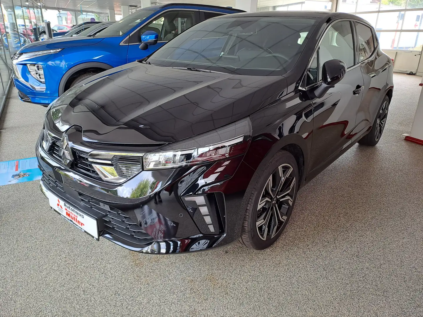 Mitsubishi Colt Select Negro - 2