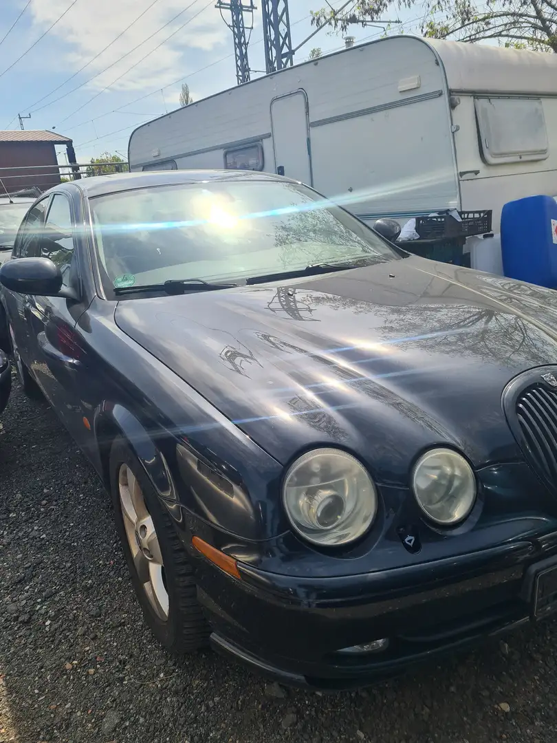 Jaguar S-Type 4.2 V8 Sport Schwarz - 2