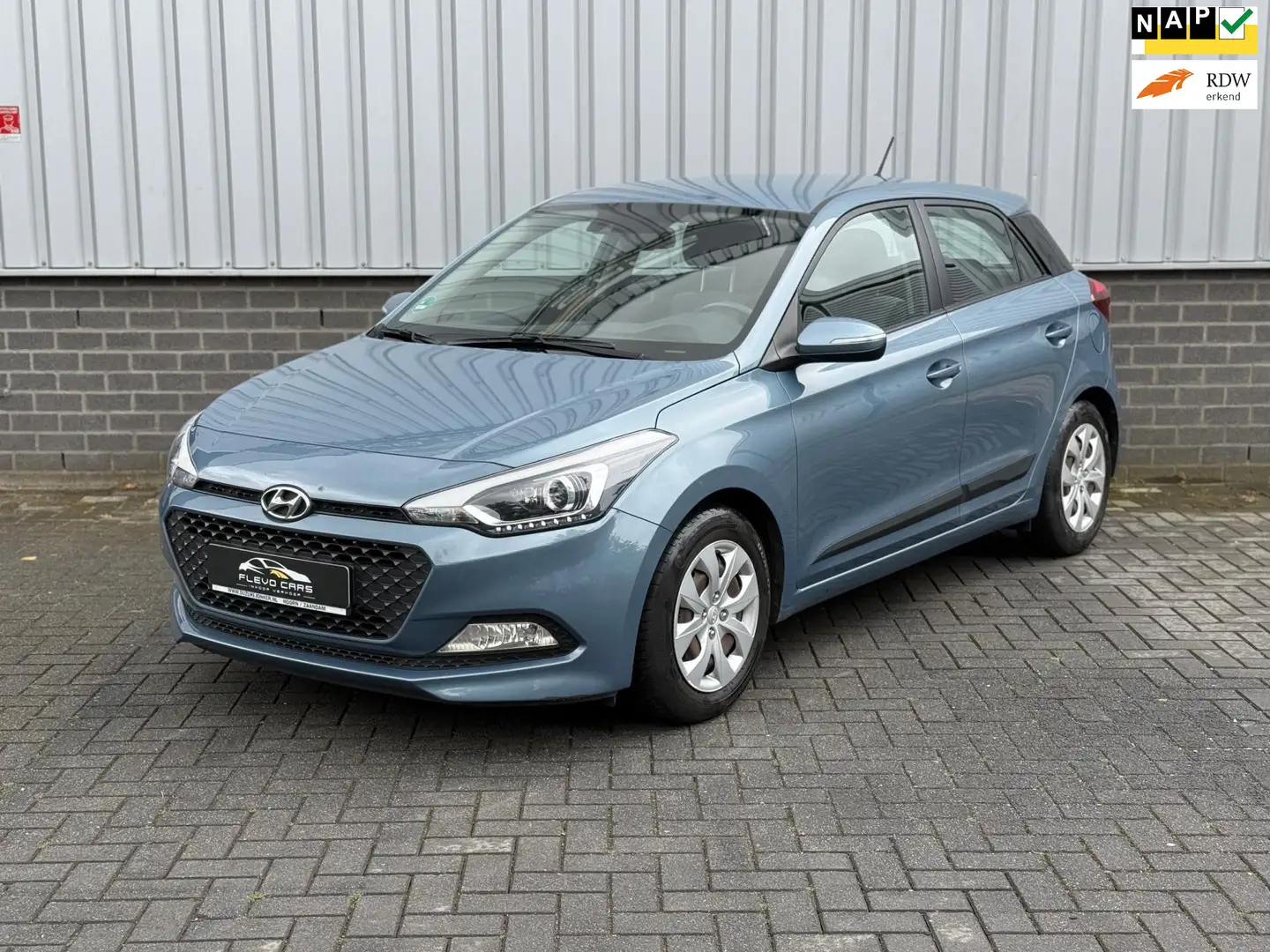 Hyundai i20 1.2 HP i-Motion Comfort |Airco|Xenon|Cruisectrl| Bleu - 1