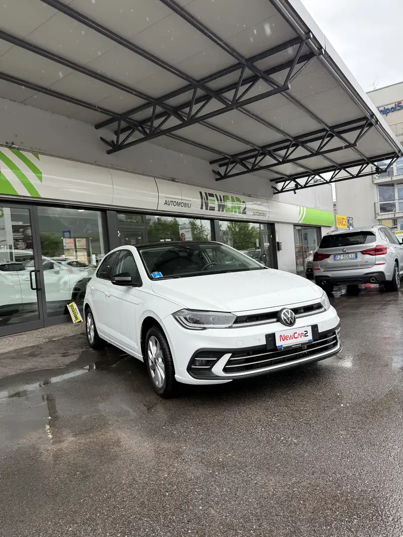 Volkswagen Polo Polo VI 2022 1.0 tsi Style 110cv dsg Bianco - 1