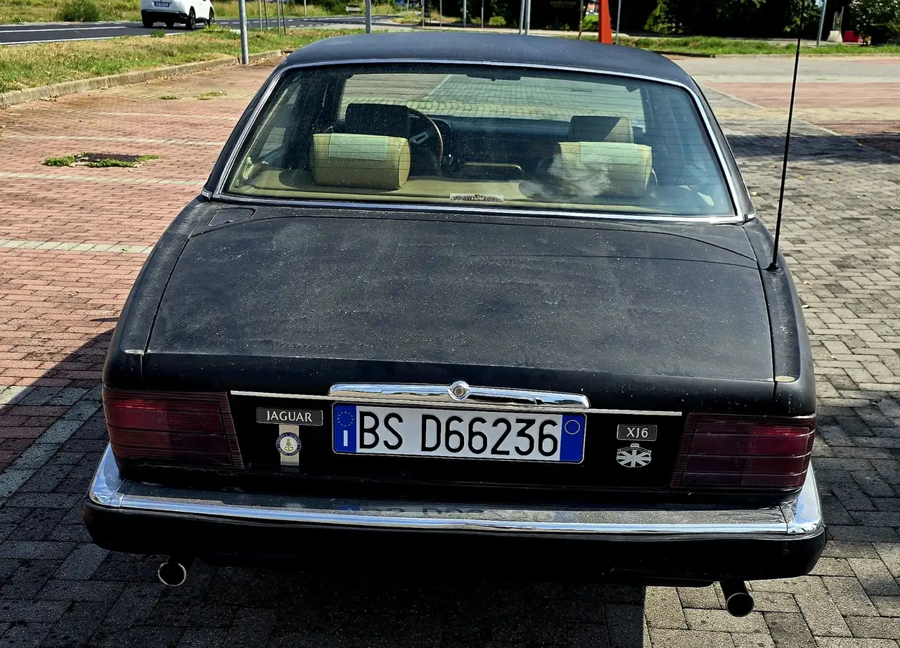 Jaguar XJ6 3.2, foto 3