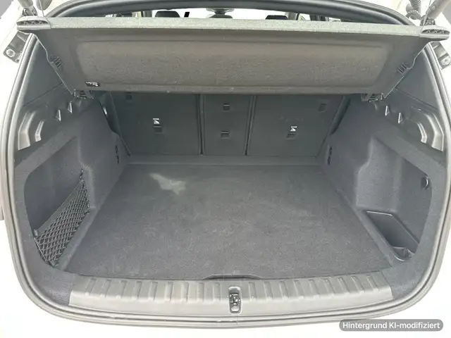 BMW X1 view 11