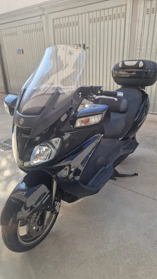 Suzuki Burgman 650